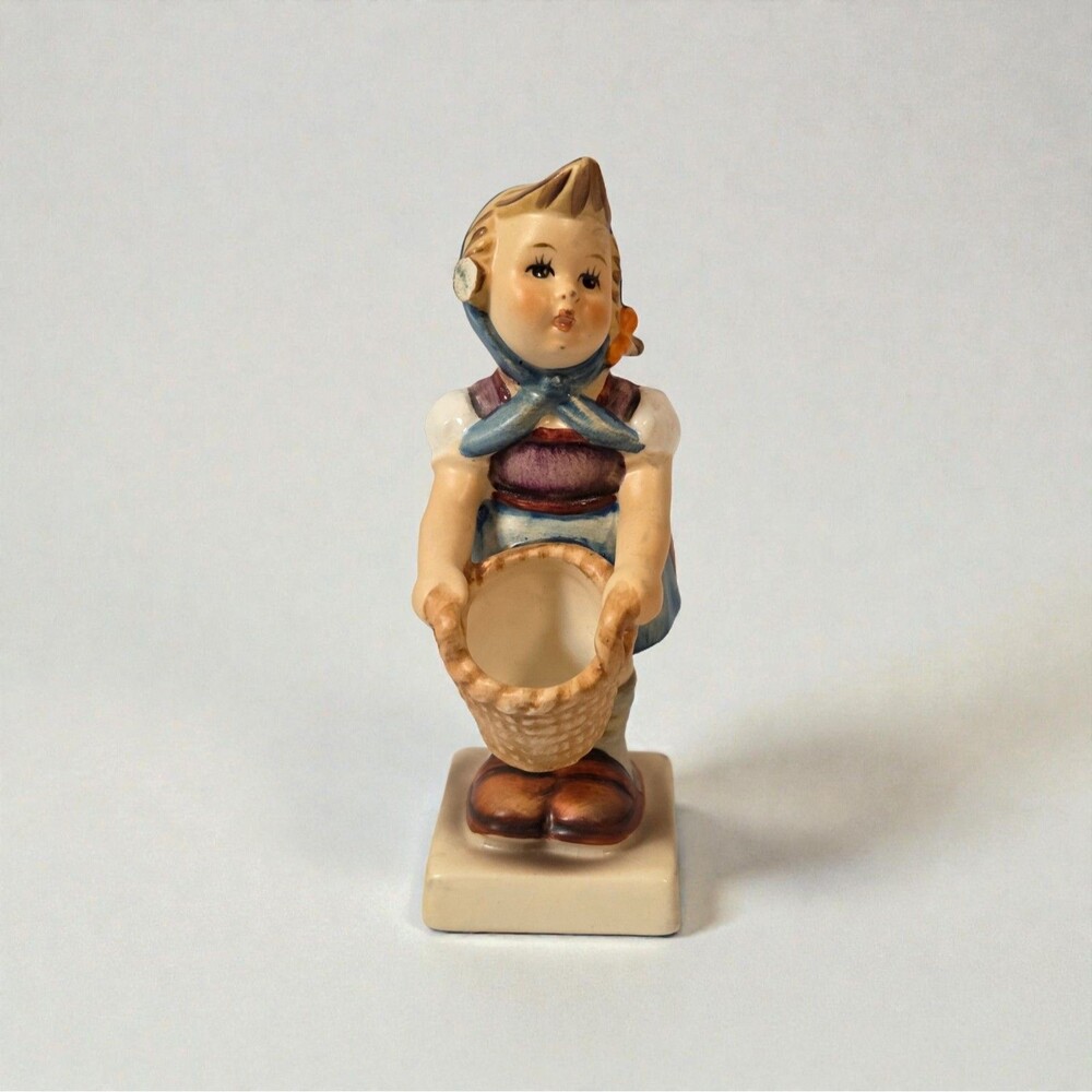 Vintage Goebel Hummel Little Helper #73 TMK-3 Germany Porcelain Figurine